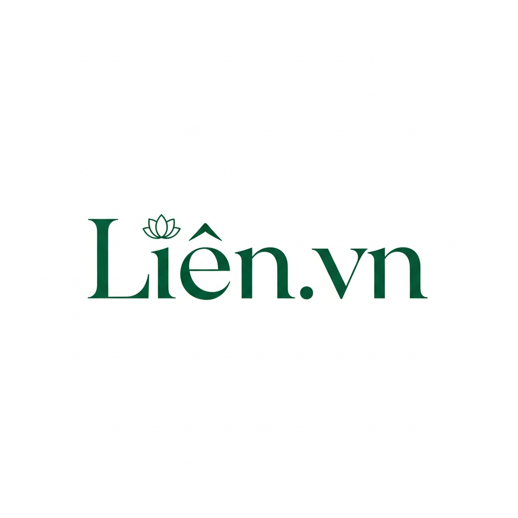 Thiết kế đầm đen kinh điển trong BST The Icons